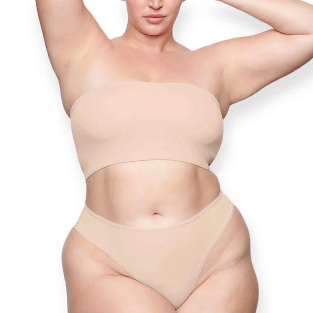 Skims Fits Everybody Bandeau Strapless Bra NWT